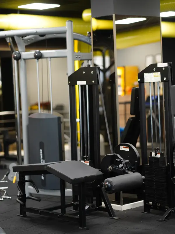 Özkan GYM Club Makine Parkı