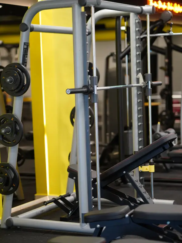 Torbalı Spor Salonu Smith Machine
