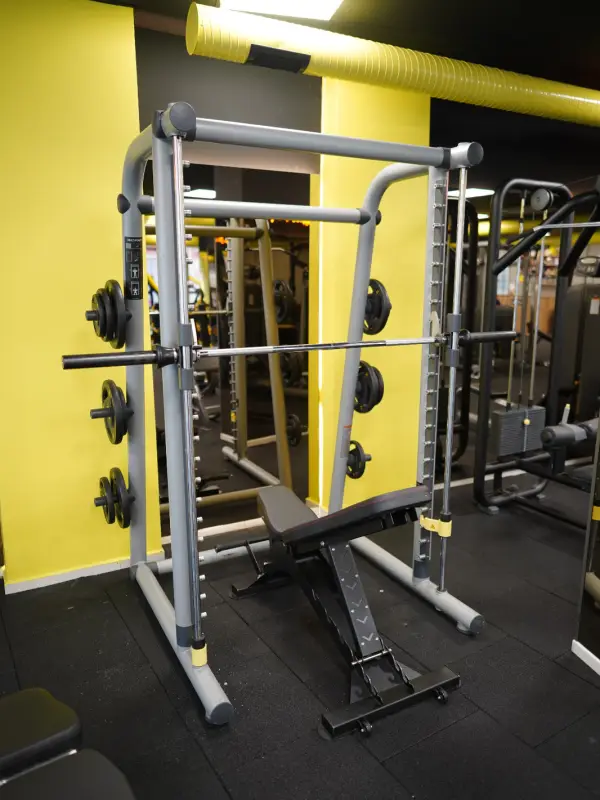 Torbalı Spor Salonu Squat İstasyonu
